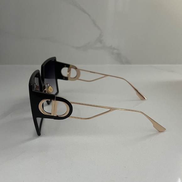 Dior Oversized Women’s Sunglasses - Picture 3 of 3